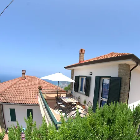 Emma 卡斯特拉巴特