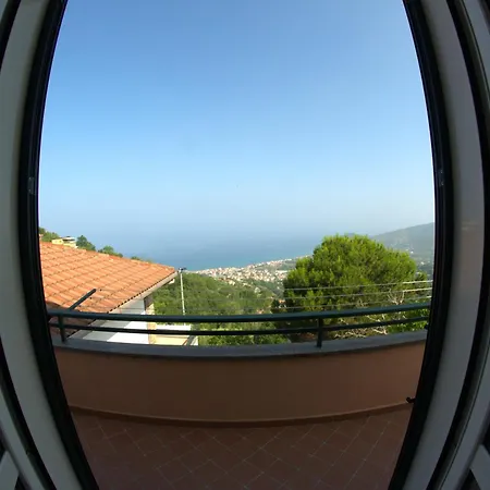 Emma 卡斯特拉巴特